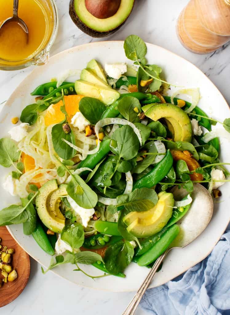 How much vitamin C does spinach lose between harvest and store?